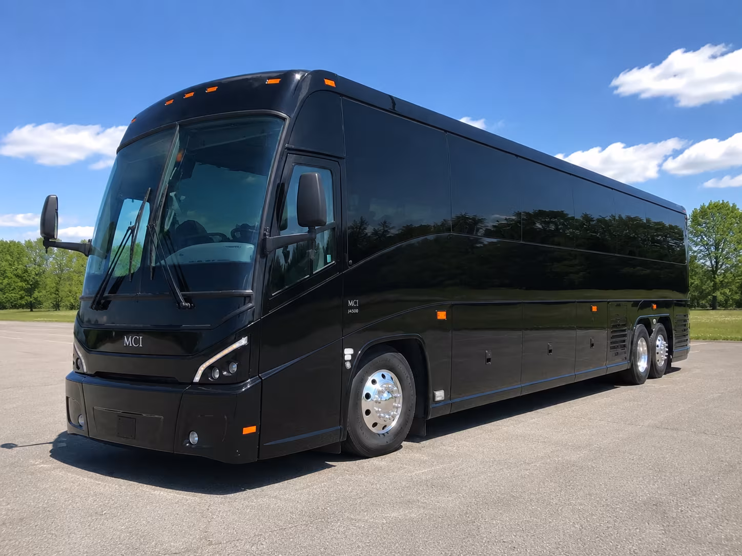 buses for cal poly pomona campus tours and educational visits
