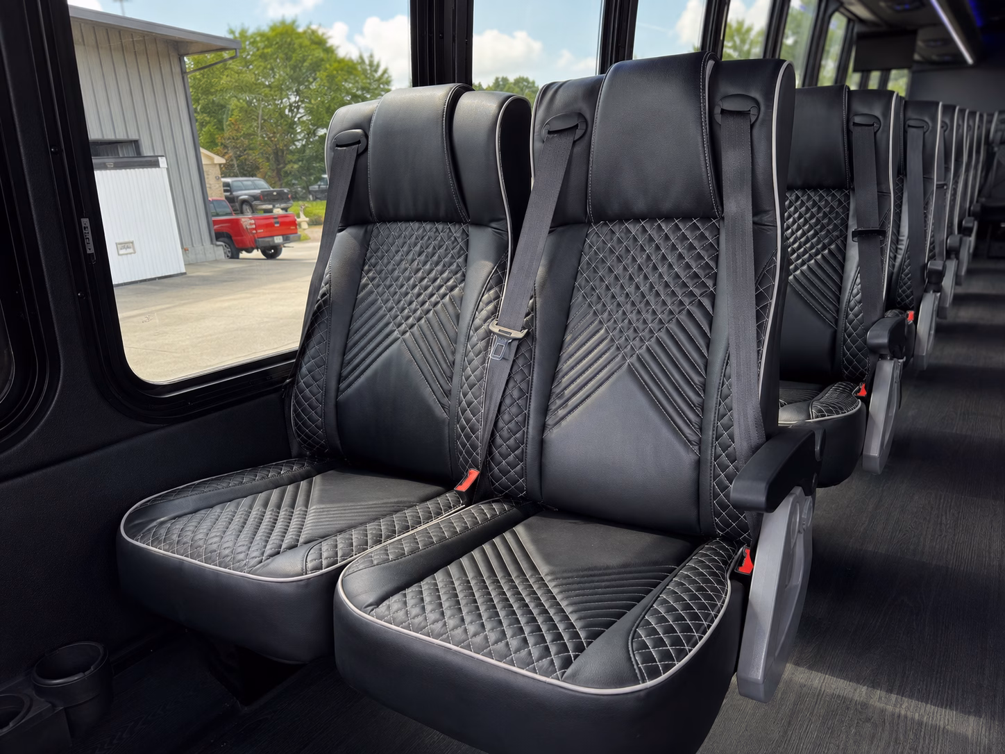 buses to lakers clippers and kings games at crypto com arena