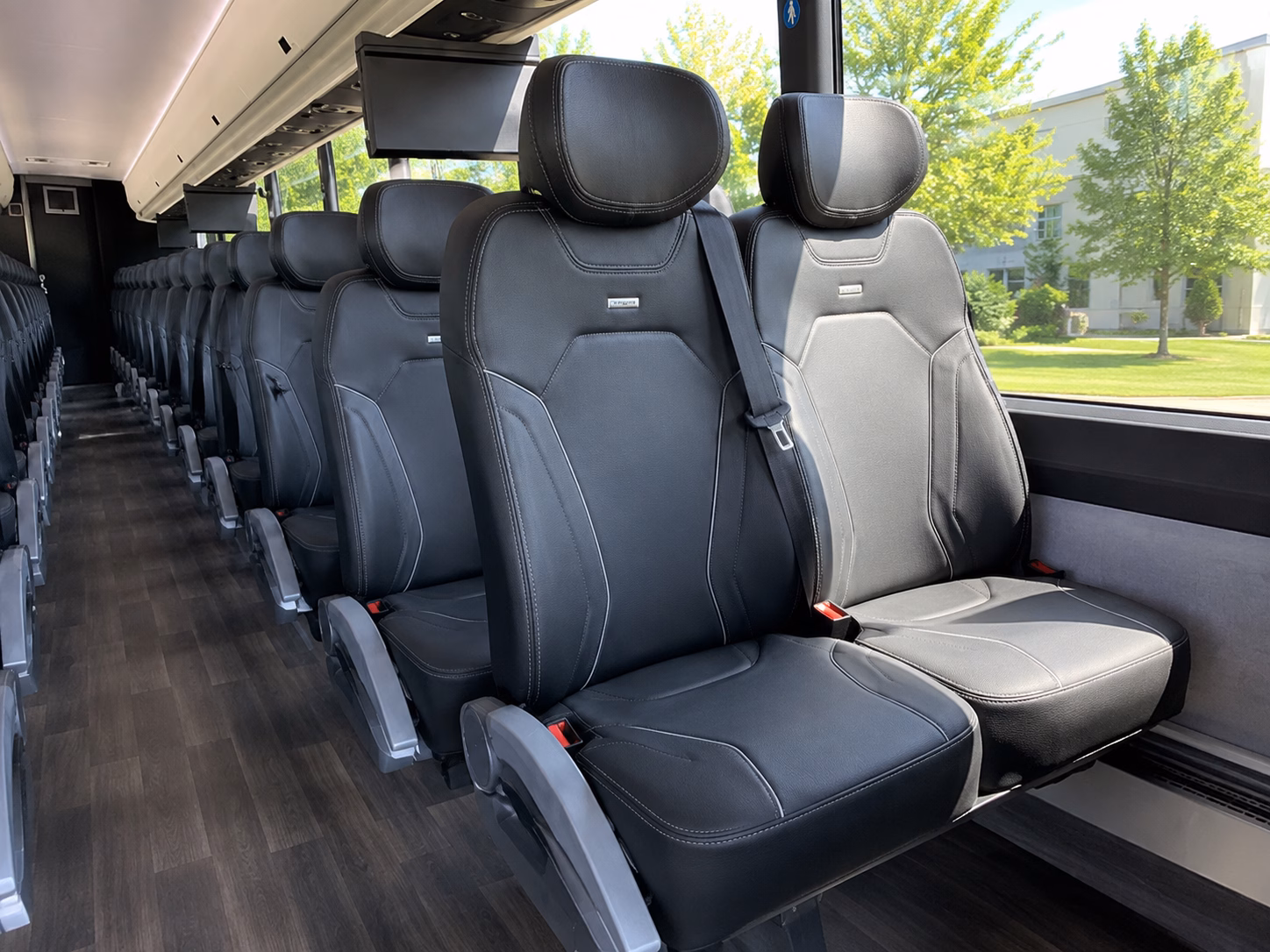 buses to the historic cucamonga valley ava wineries near pomona
