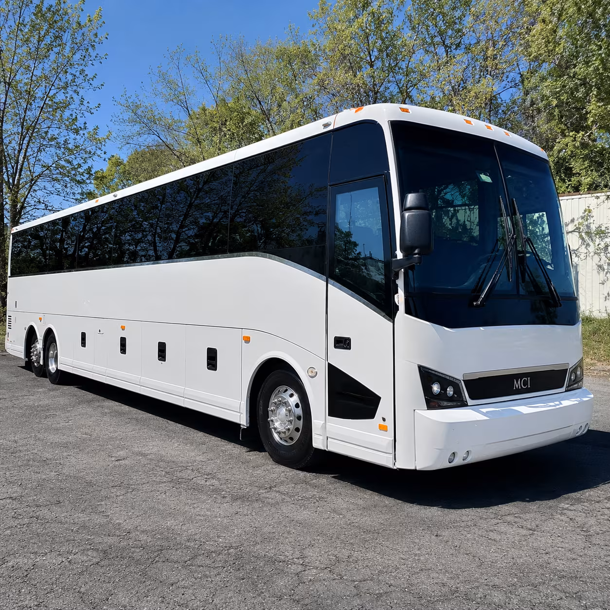 employee shuttle buses that beat the i 10 every morning