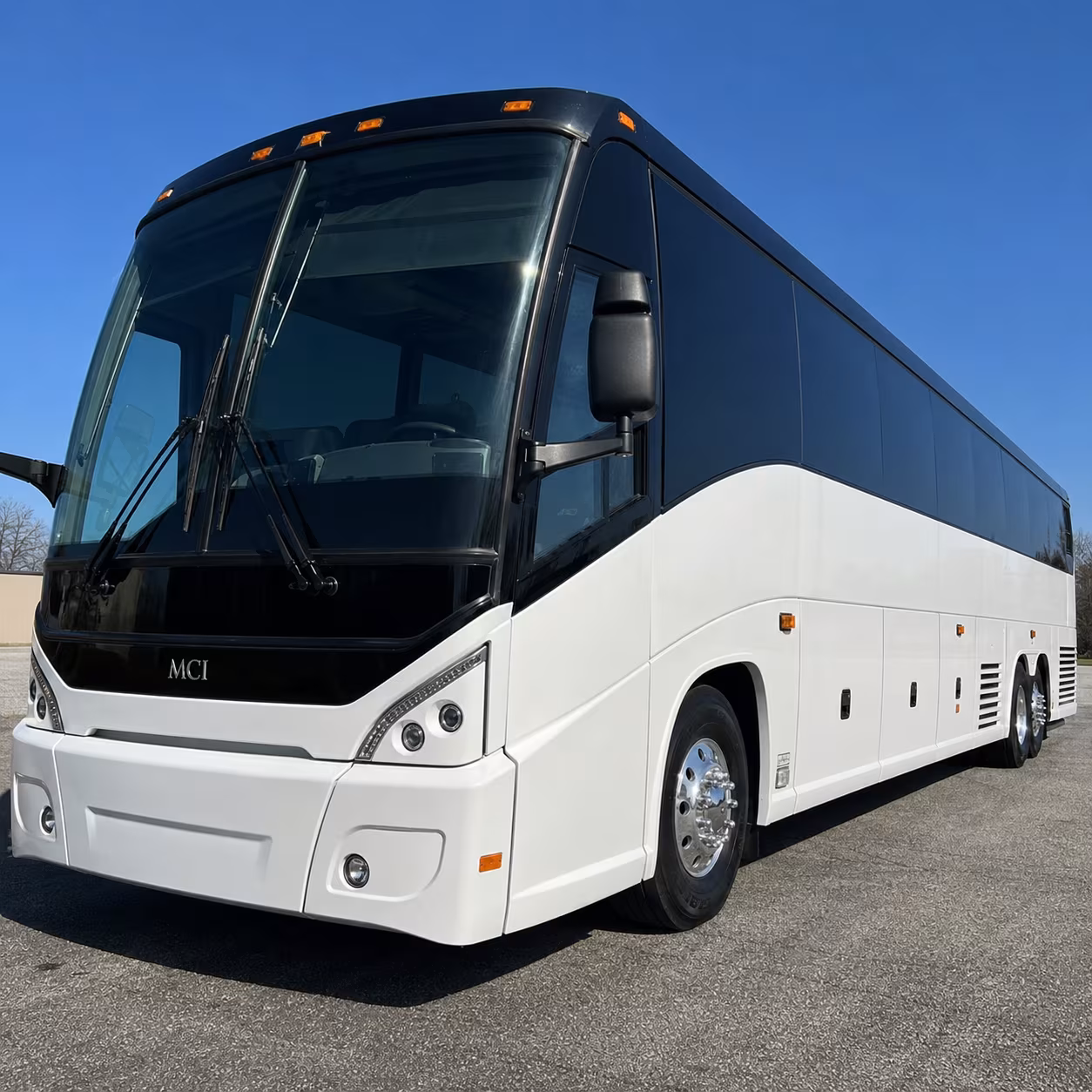 long beach airport shuttle buses and group transfers for pomona travelers